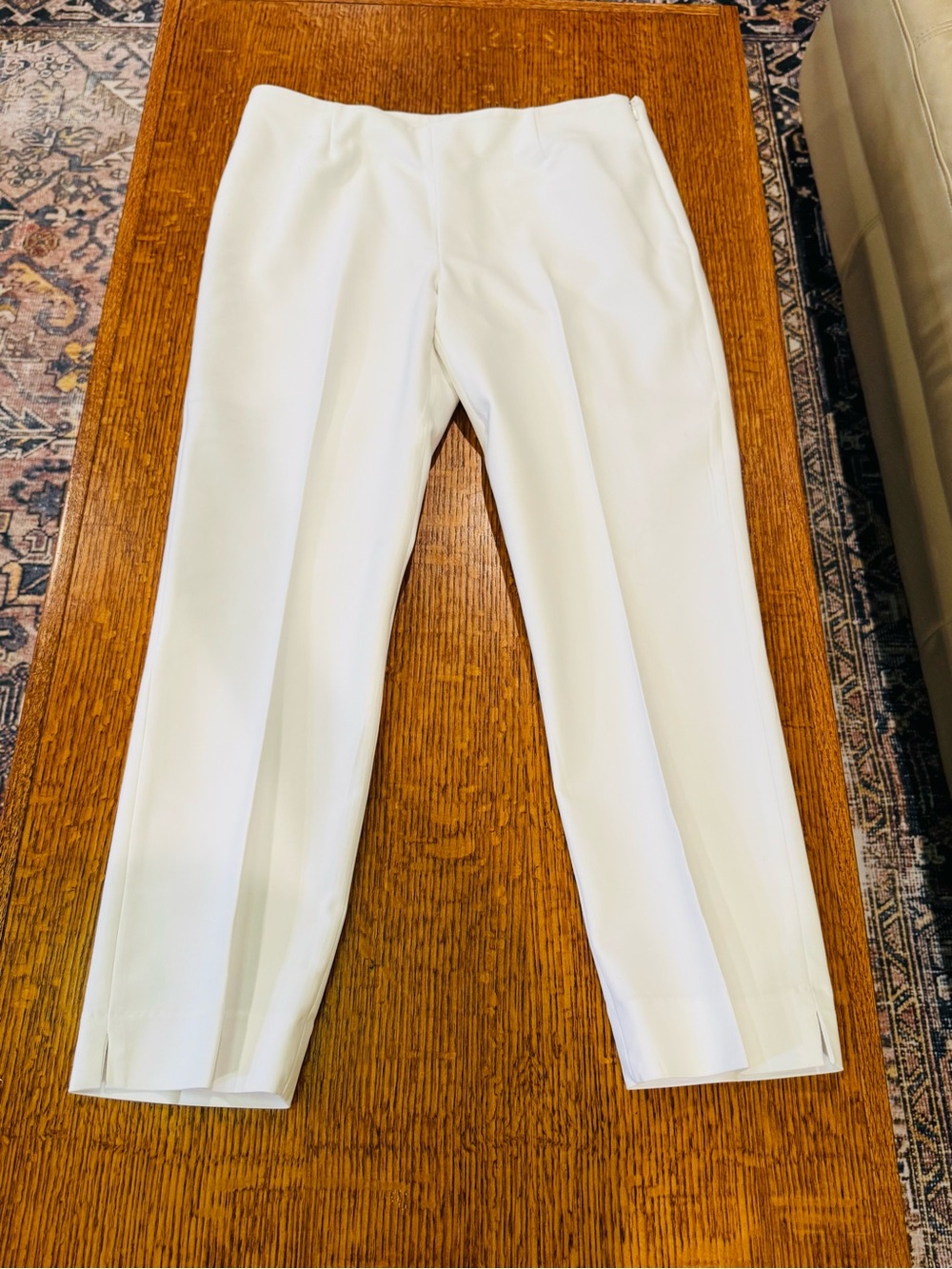 Neiman Marcus White Crop Pants